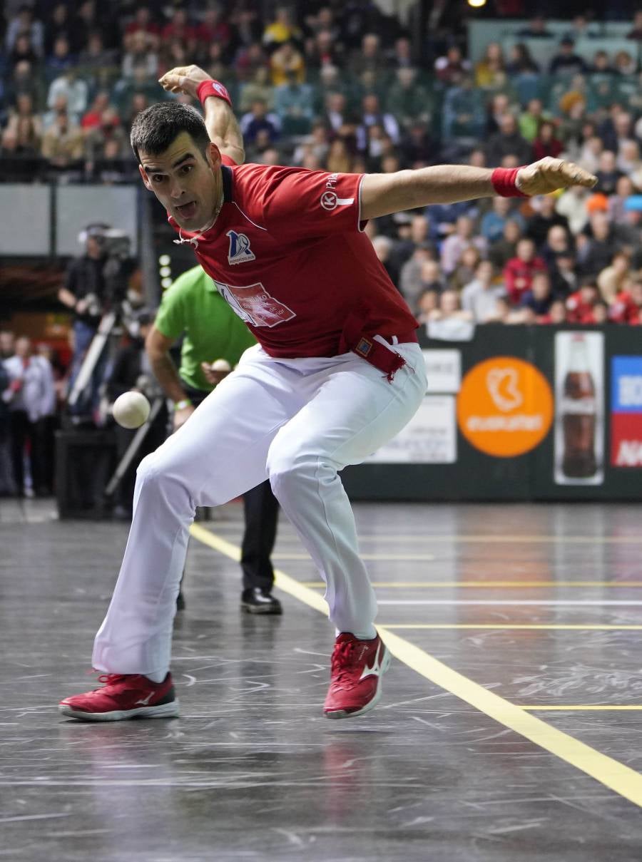 El navarro ha derrotado 22-16 a Altuna III en una final muy emocionante disputada en el Navarra Arena. 