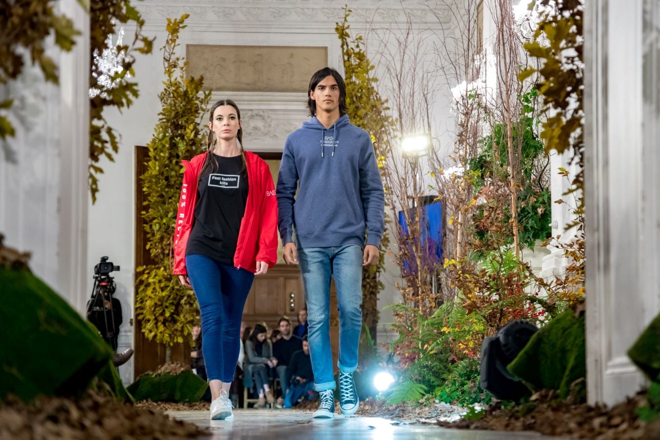 El desfile que tuvo lugar en el Palacio de Miramar abre la Semana de Prevención de Residuos de Gipuzkoa.