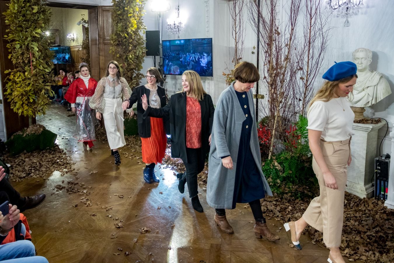 El desfile que tuvo lugar en el Palacio de Miramar abre la Semana de Prevención de Residuos de Gipuzkoa.