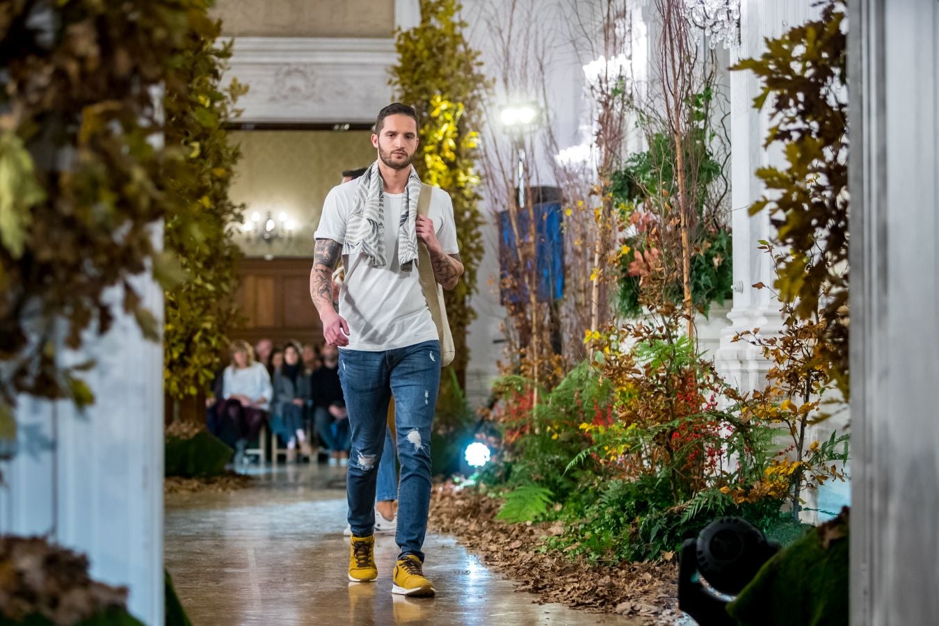 El desfile que tuvo lugar en el Palacio de Miramar abre la Semana de Prevención de Residuos de Gipuzkoa.