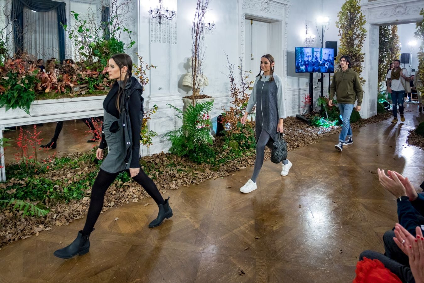 El desfile que tuvo lugar en el Palacio de Miramar abre la Semana de Prevención de Residuos de Gipuzkoa.
