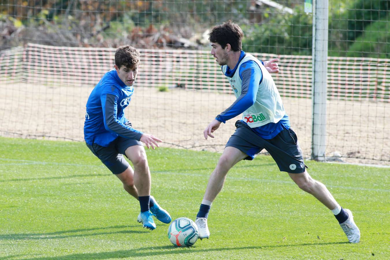 El noruego, con el tobillo derecho tocado, ha trabajado con y sin balón bajo la supervisión de uno de los preparadores físicos.