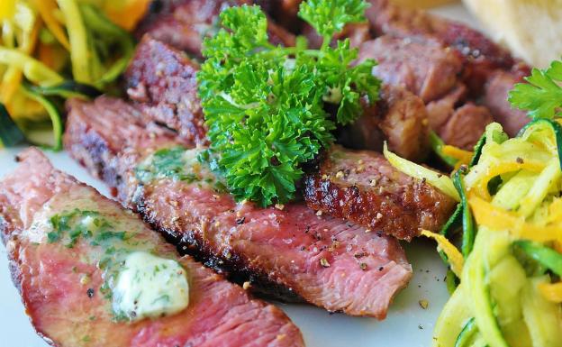 4 formas fáciles de adobar carne