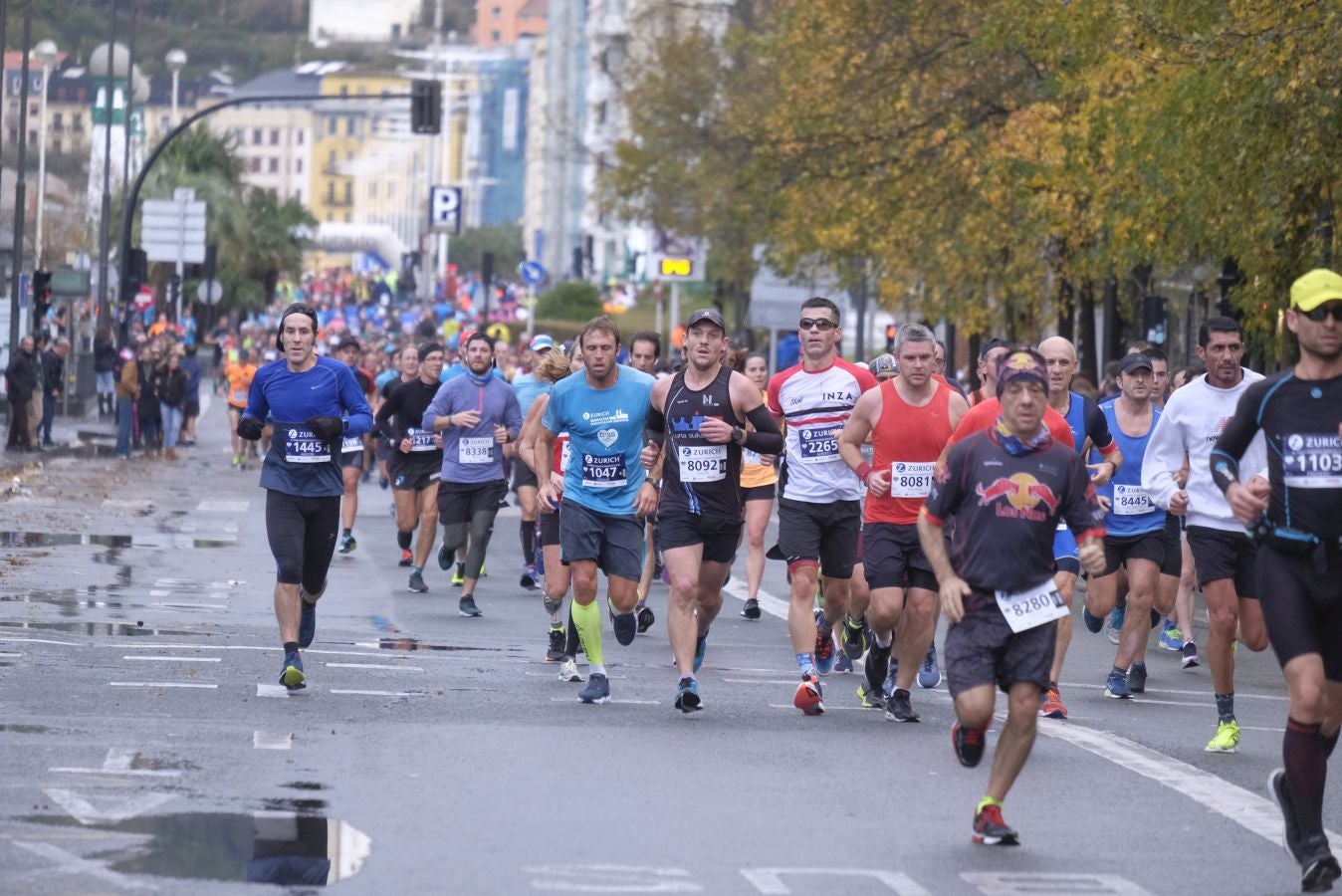 3.000 corredores han salido hoy desde Paseo de Errondo para dar las dos vueltas al recorrido y completar los 42,195 kilómetros. 