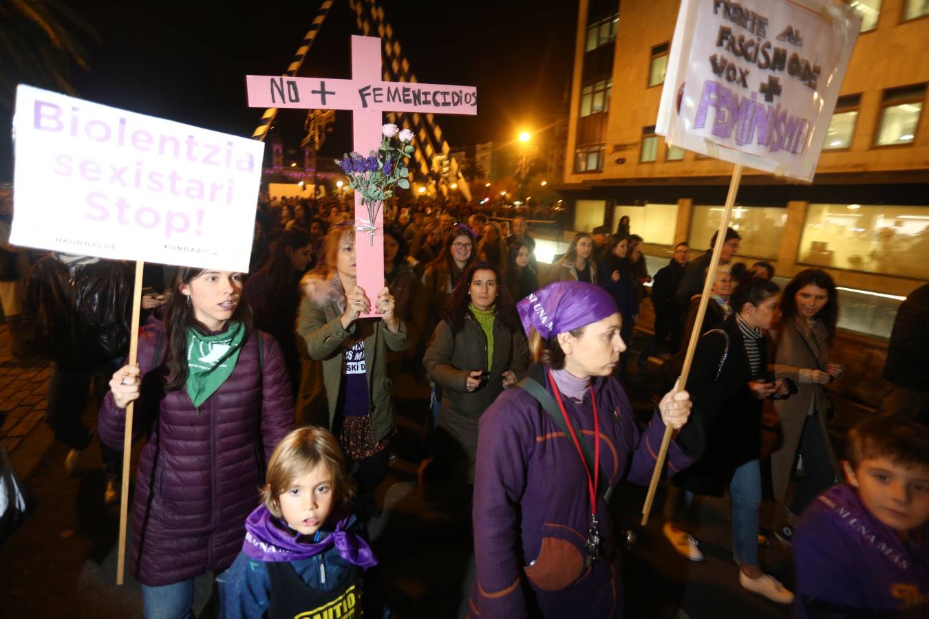 En el día Internacional para Eliminar la Violencia contra las Mujeres, Gipuzkoa clama por una sociedad sin violencia ni discriminación contra las mujeres.