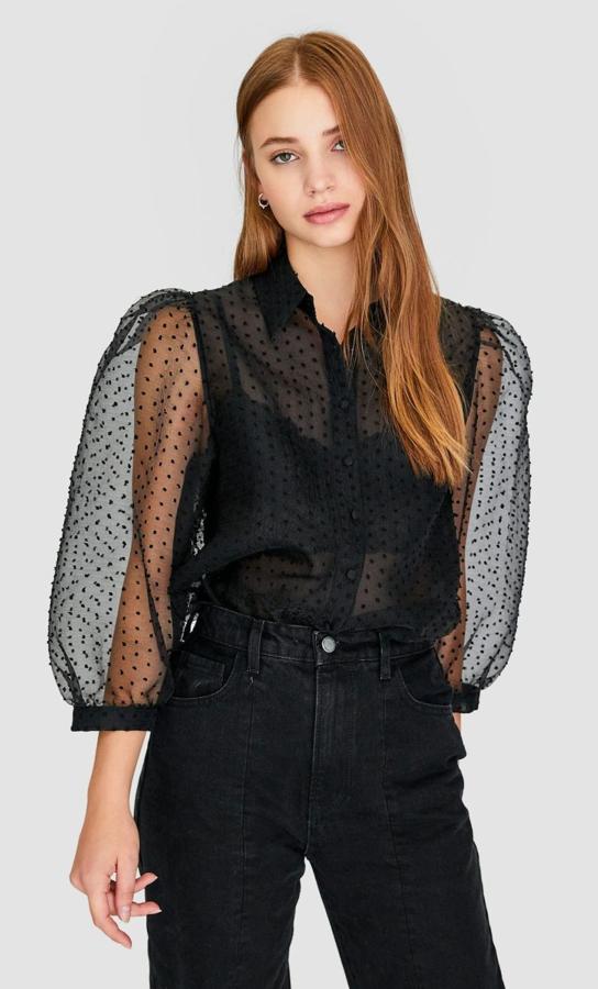 Camisa con mangas abullonadas