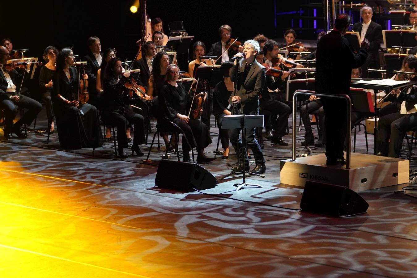 Éxito en una gala para celebrar las dos décadas de vida de los 'cubos'.