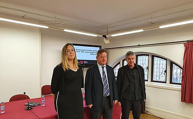 Aitziber Atorrasagasti, Bingen Zupiria y Joxean Muñoz 