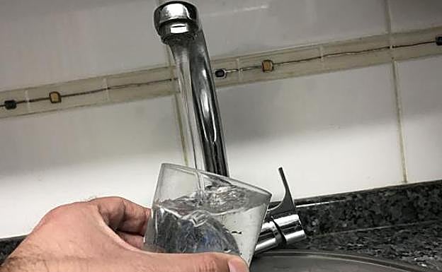 El canon del agua llegará en 2021 a todos los consumidores, con 3 céntimos por cada 10.000 litros