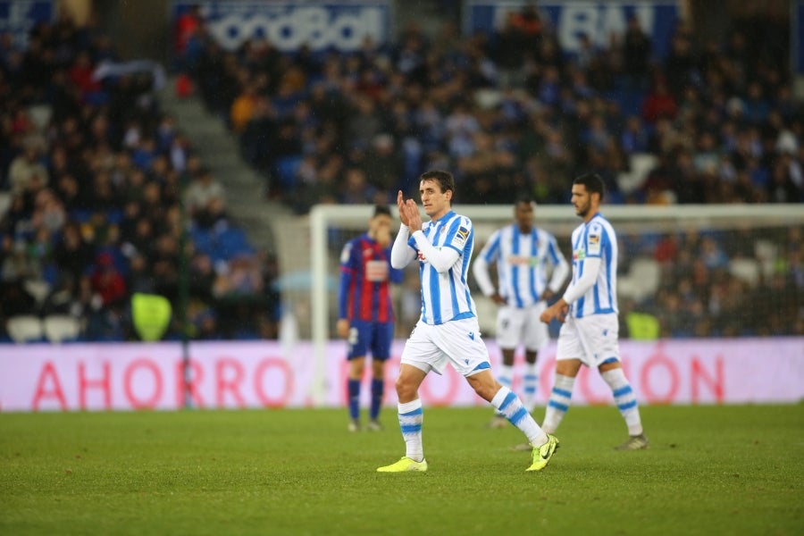 La Real Sociedad vence 4-1 al Eibar en el Reale Arena. 