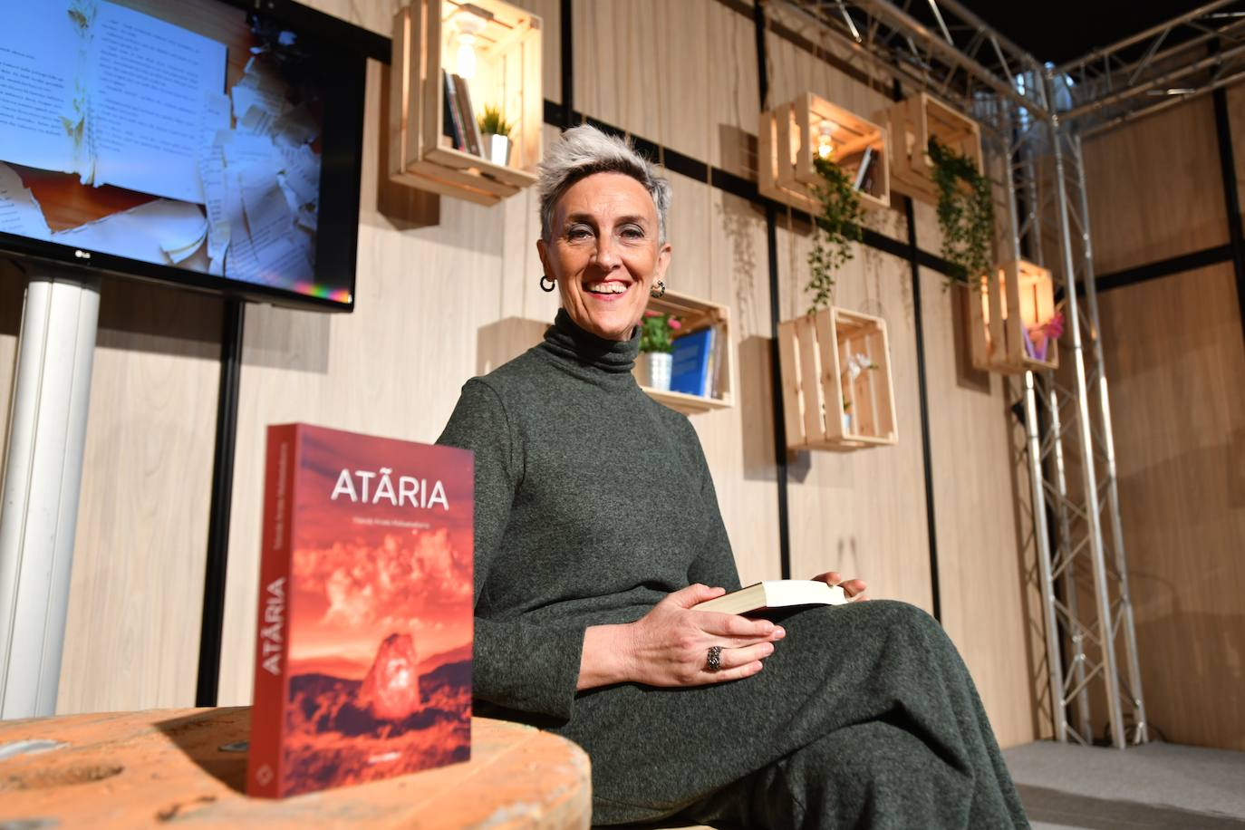 Fotos: Ikasleei zuzendutako jarduerekin hasi da 54. Durangoko Azoka