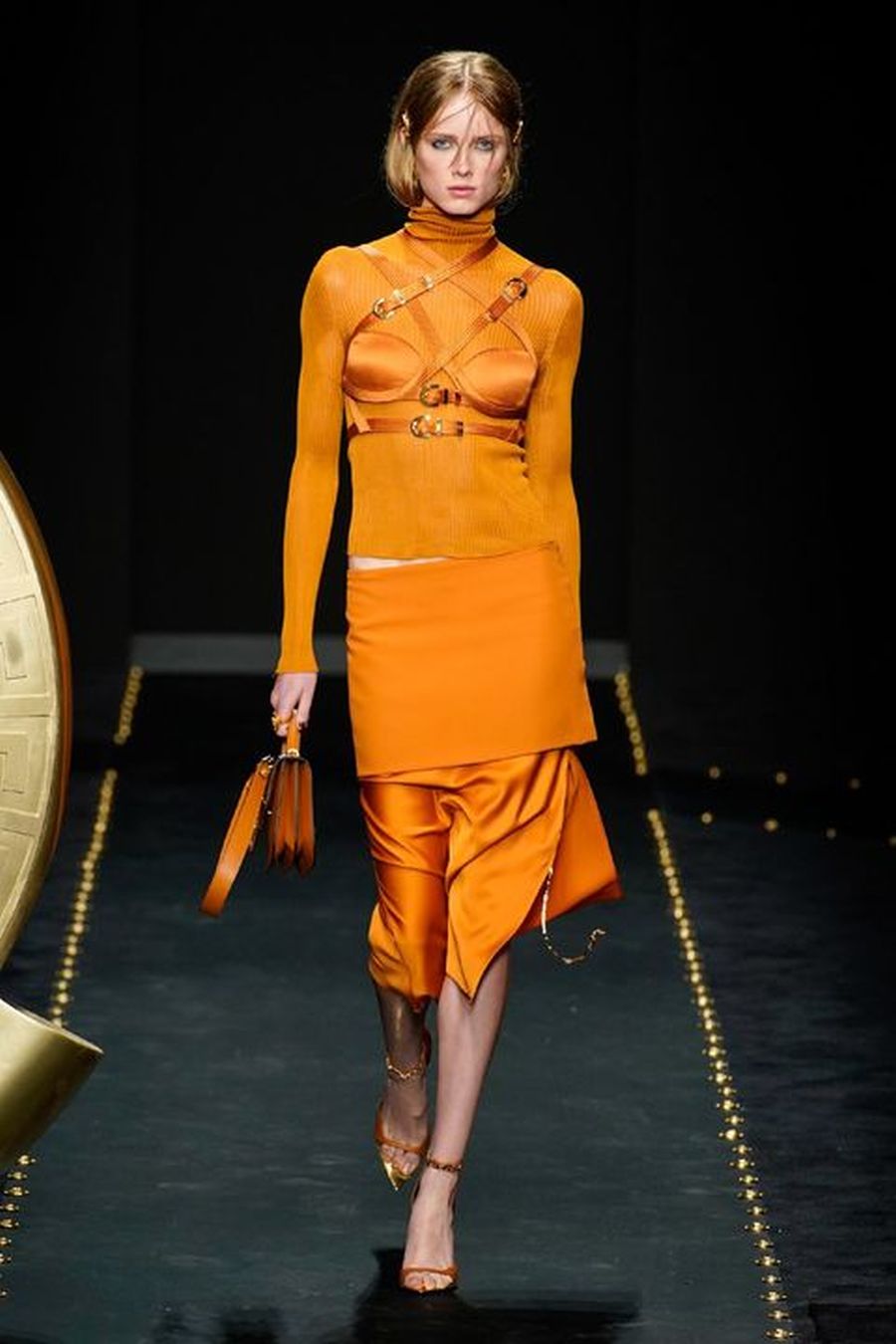 Naranja vibrante como variante de uno de los colores protagonistas de la campaña 2019-2020