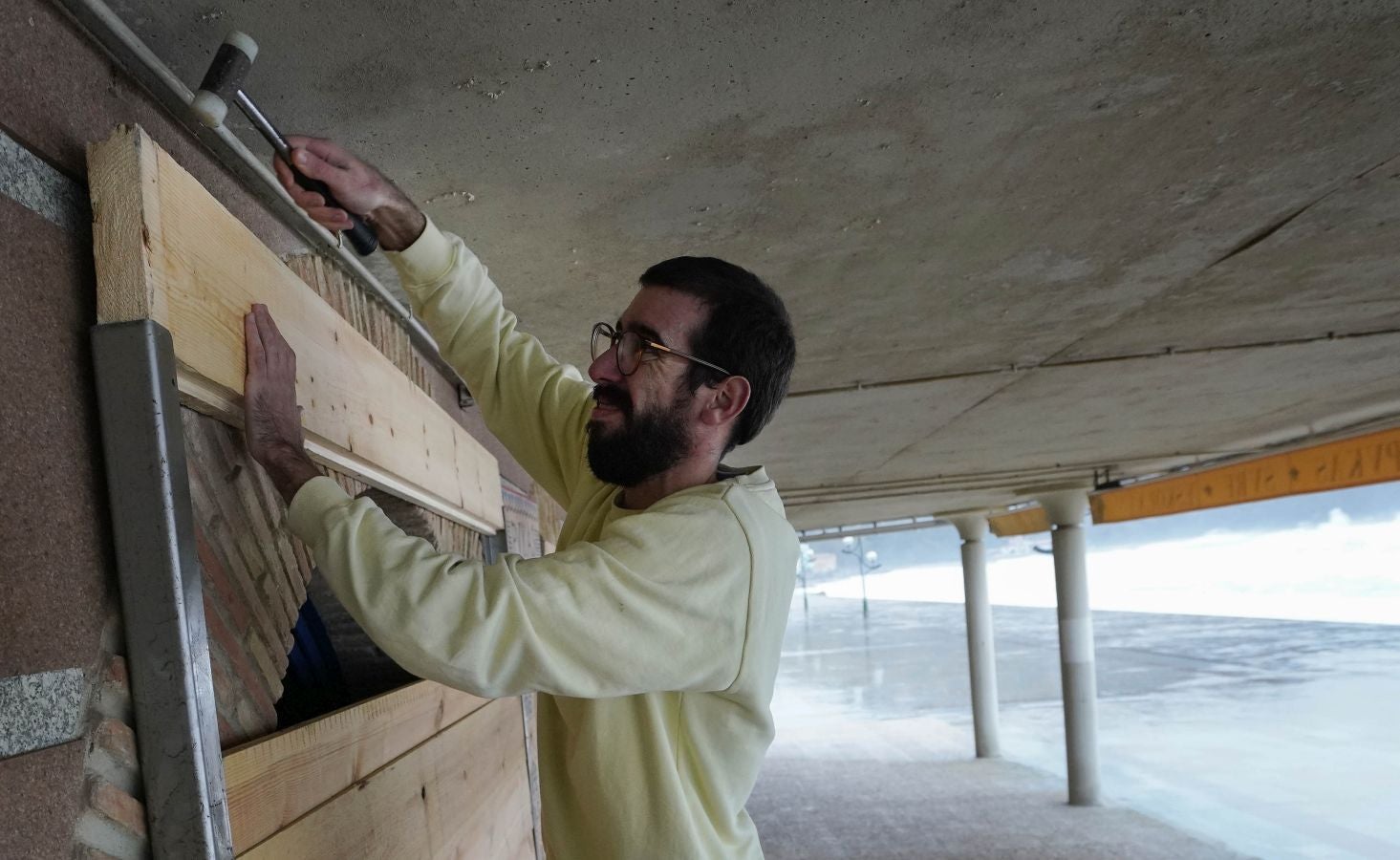 Olas de más de nueve metros ponen en jaque este viernes al litoral guipuzcoano