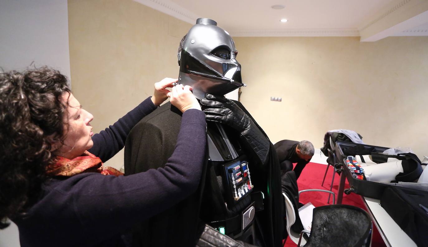 El miércoles el Victoria Eugenia acoge el preestreno de 'Star Wars, el ascenso de Skywalker', la nueva entrega de la serie, que también se anuncia como la última. La productora Disney lanza ese guiño al teatro y a la ciudad donde se estrenó el 17 de septiembre de 1977, dentro del Festival de Cine, 'La guerra de las galaxias', con presencia de sus protagonistas Harrison Ford y Carrie Fisher.