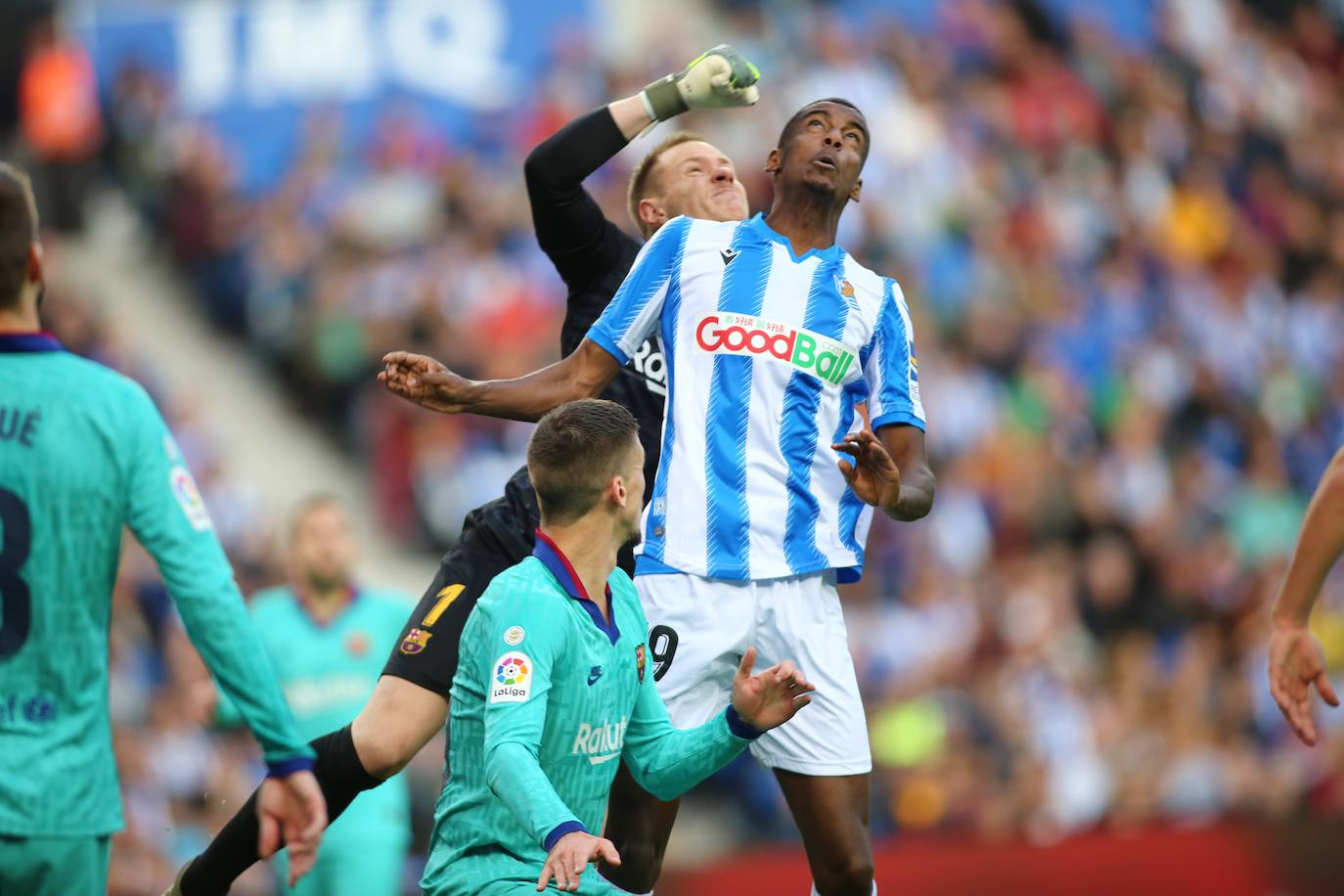 La Real Sociedad y el FC Barcelona han empatado a dos en el Reale Arena. 
