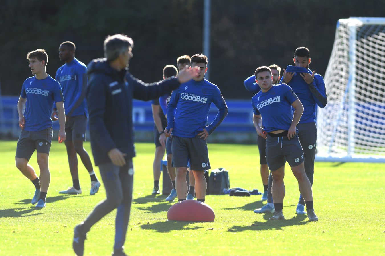 En la típica sesión en el José Luis Orbegozo la Real prepara desde ya el torneo del KO.