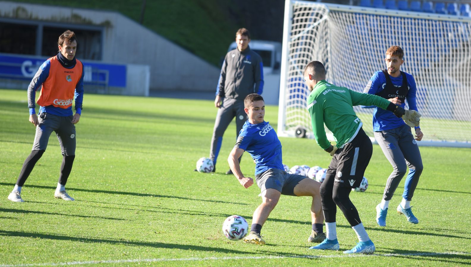 En la típica sesión en el José Luis Orbegozo la Real prepara desde ya el torneo del KO.