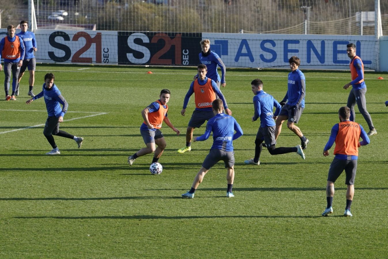 Entrenamiento de la Real esta mañana en Zubieta.