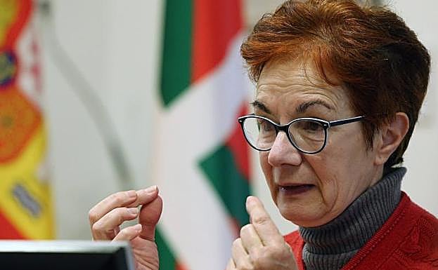 La delegada territorial de la Agencia Estatal de Meteorología (Aemet), Margarita Martín, en su comparencencia ante los medios en San Sebastián.