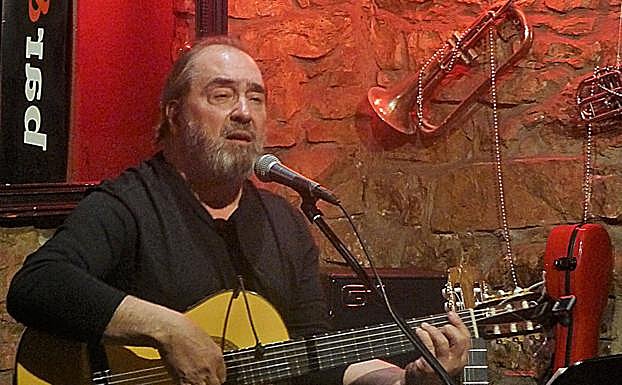 Andión, durante su actuación del pasado marzo en la donostiarra sala Altxerri.