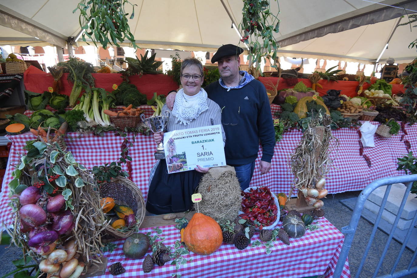 Ambiente festivo en Donostia desde bien temprano. 