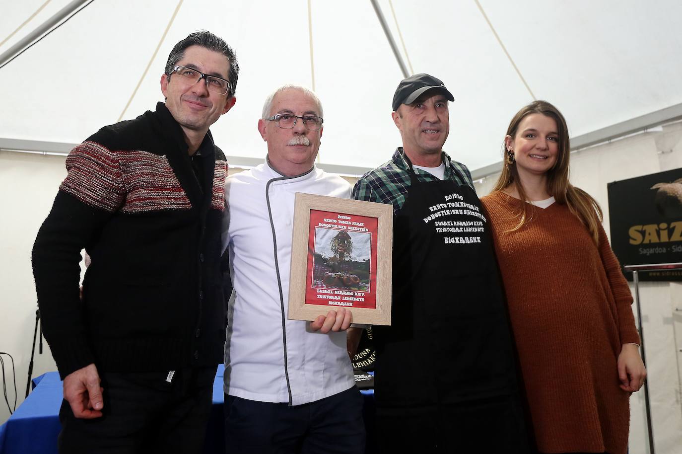 Ambiente festivo en Donostia desde bien temprano. 