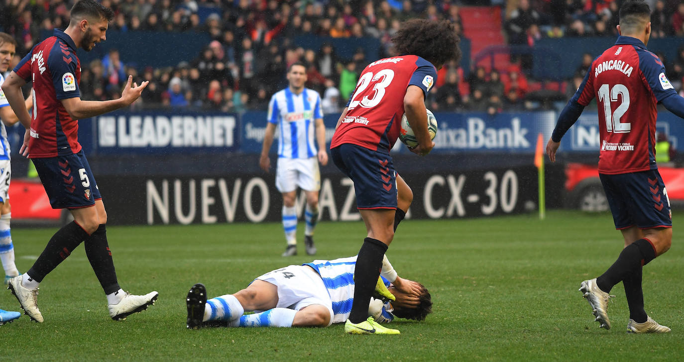 Fotos: Las mejores imágenes del Osasuna - Real Sociedad en El Sadar