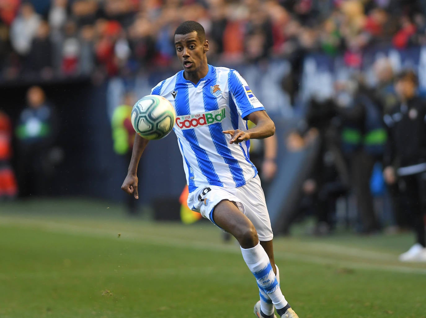 Fotos: Las mejores imágenes del Osasuna - Real Sociedad en El Sadar