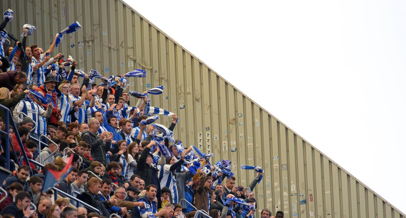 Un buen puñado de aficionados txuri-urdin se desplazaron a Pamplona para ver ganar a la Real Sociedad por 3-4 a Osasuna