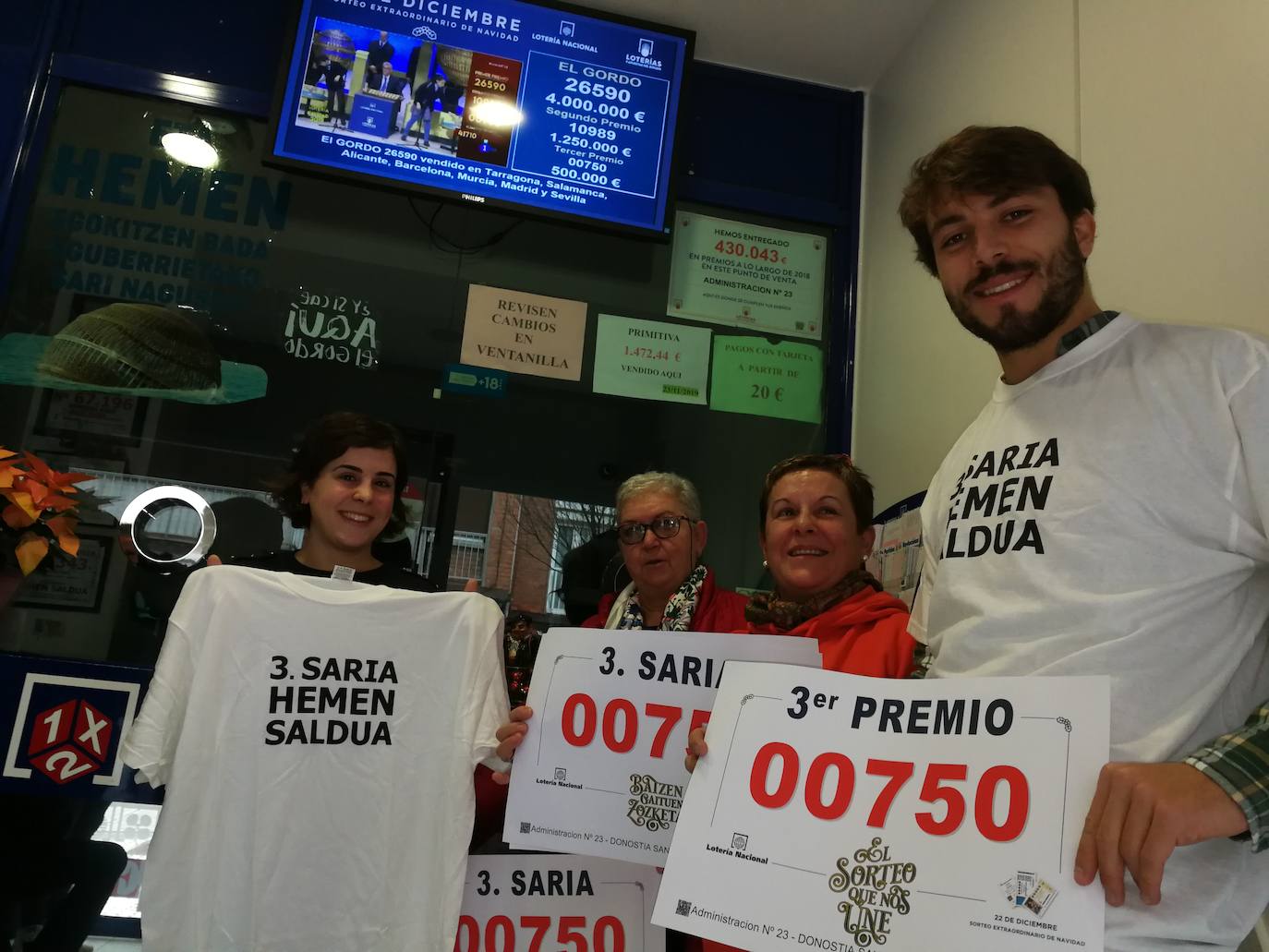 Dos décimos del tercer premio y seis de los quintos 66212 y 81610 dejan en Donostia, Trintxerpe, Irun, Aretxabaleta y Urretxu apenas 136.000 euros, la cifra más baja de los últimos años