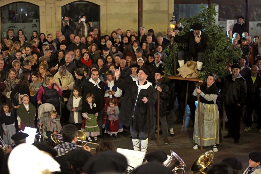 Fotos: Olentzero recorre Errenteria