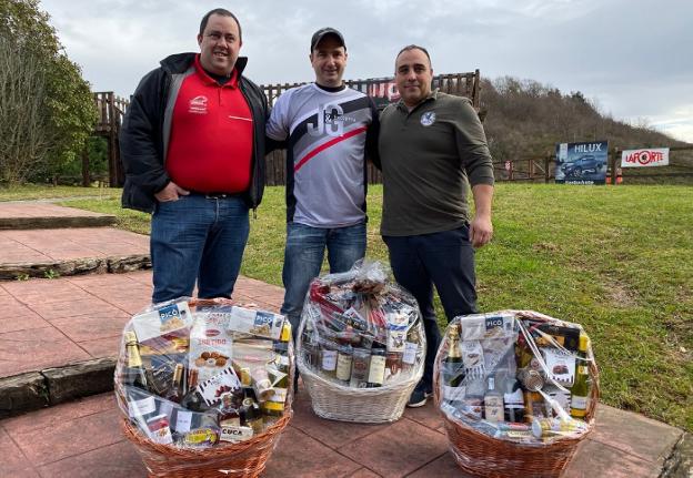 Iker Zubeldia, el ganador Iraitz Oyarbide y David Robles, el podio en el tiro al plato de Arkale.