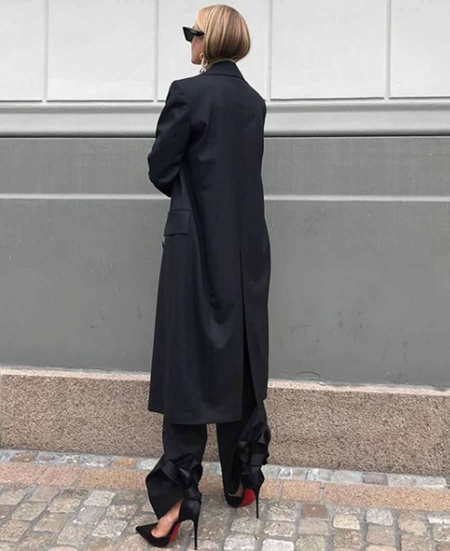 Se trata de la inversión más interesante de un buen fondo de armario. Un abrigo debe ser duradero, camaleónico y adaptable al ritmo de vida de cada una. Toma nota de las 18 propuestas que te presentamos para sacarle una rentabilidad máxima a la "pieza" por excelencia, junto a la camisa blanca y los 'jeans'