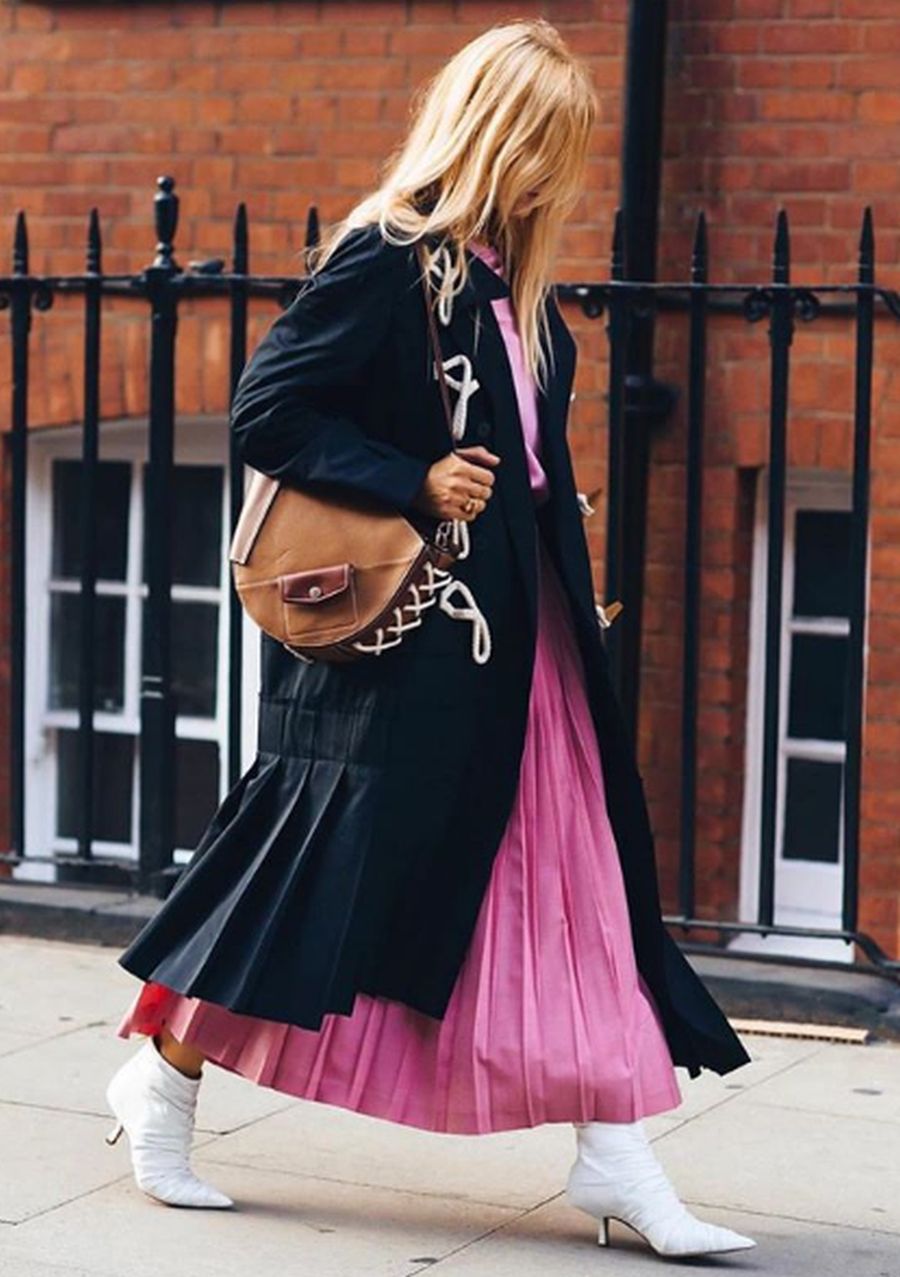 Se trata de la inversión más interesante de un buen fondo de armario. Un abrigo debe ser duradero, camaleónico y adaptable al ritmo de vida de cada una. Toma nota de las 18 propuestas que te presentamos para sacarle una rentabilidad máxima a la "pieza" por excelencia, junto a la camisa blanca y los 'jeans'