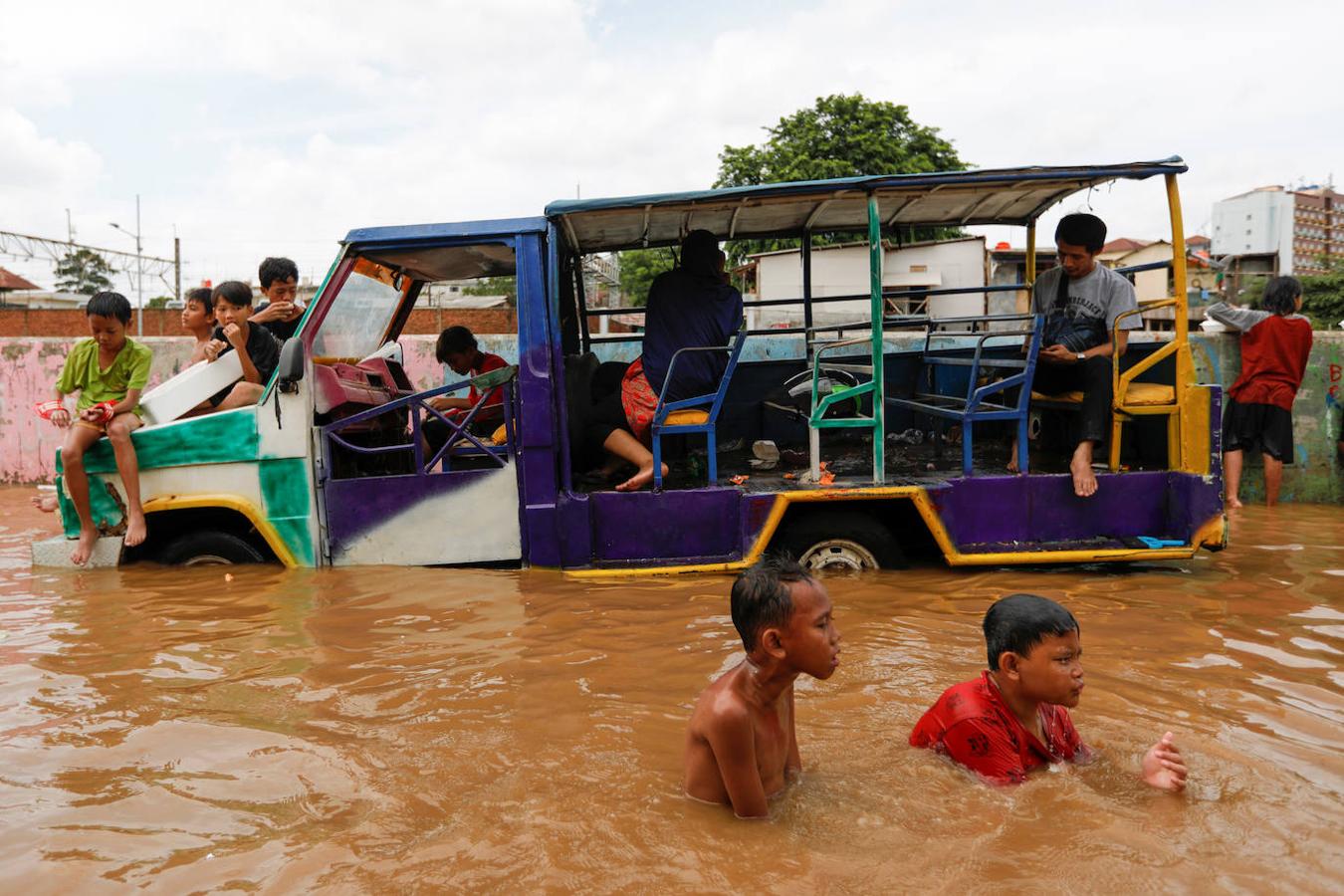 Fotos: Las imágenes que han dejado las inundaciones de Indonesia