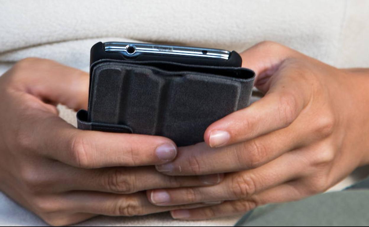 ¿Sabes usar bien el grupo de WhatsApp de padres y madres del cole?