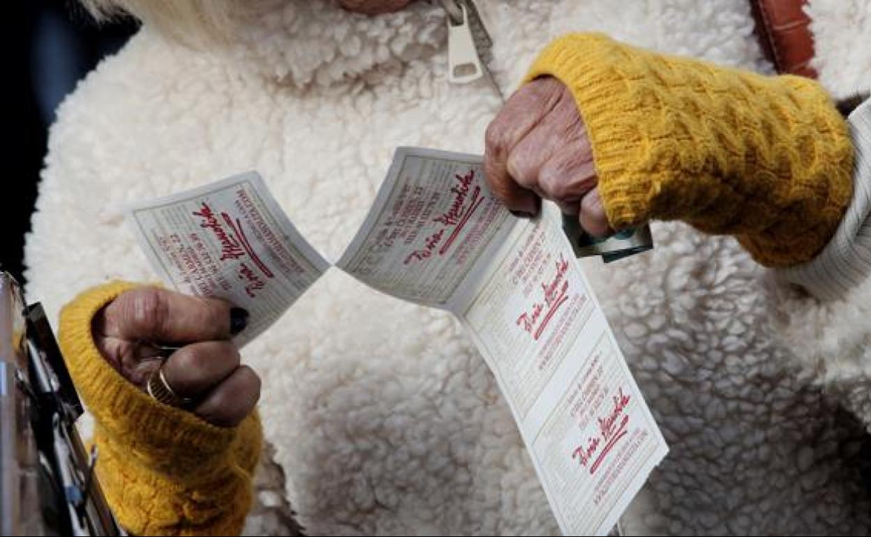 Los guipuzcoanos juegan de media 15,57 euros en el sorteo de 'El Niño'