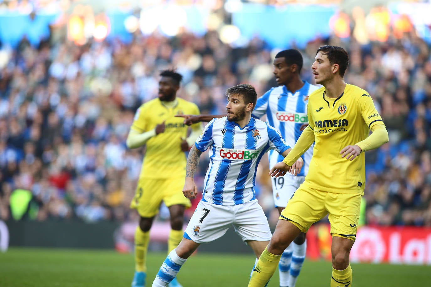 Willian José ha adelantado a la Real en el marcador al descanso, pero el Villarreal ha remontado con los goles de Trigueros de penalti, y Cazorla tras la revisión del VAR