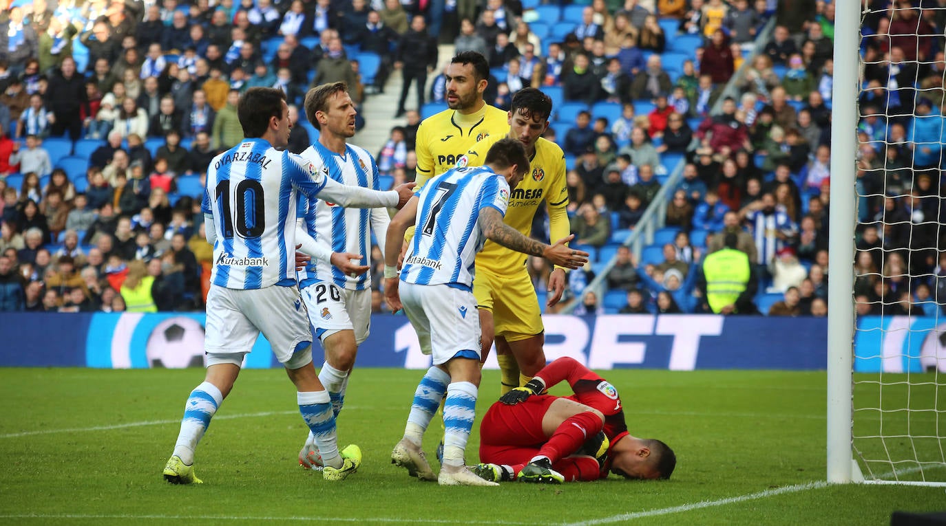 Willian José ha adelantado a la Real en el marcador al descanso, pero el Villarreal ha remontado con los goles de Trigueros de penalti, y Cazorla tras la revisión del VAR