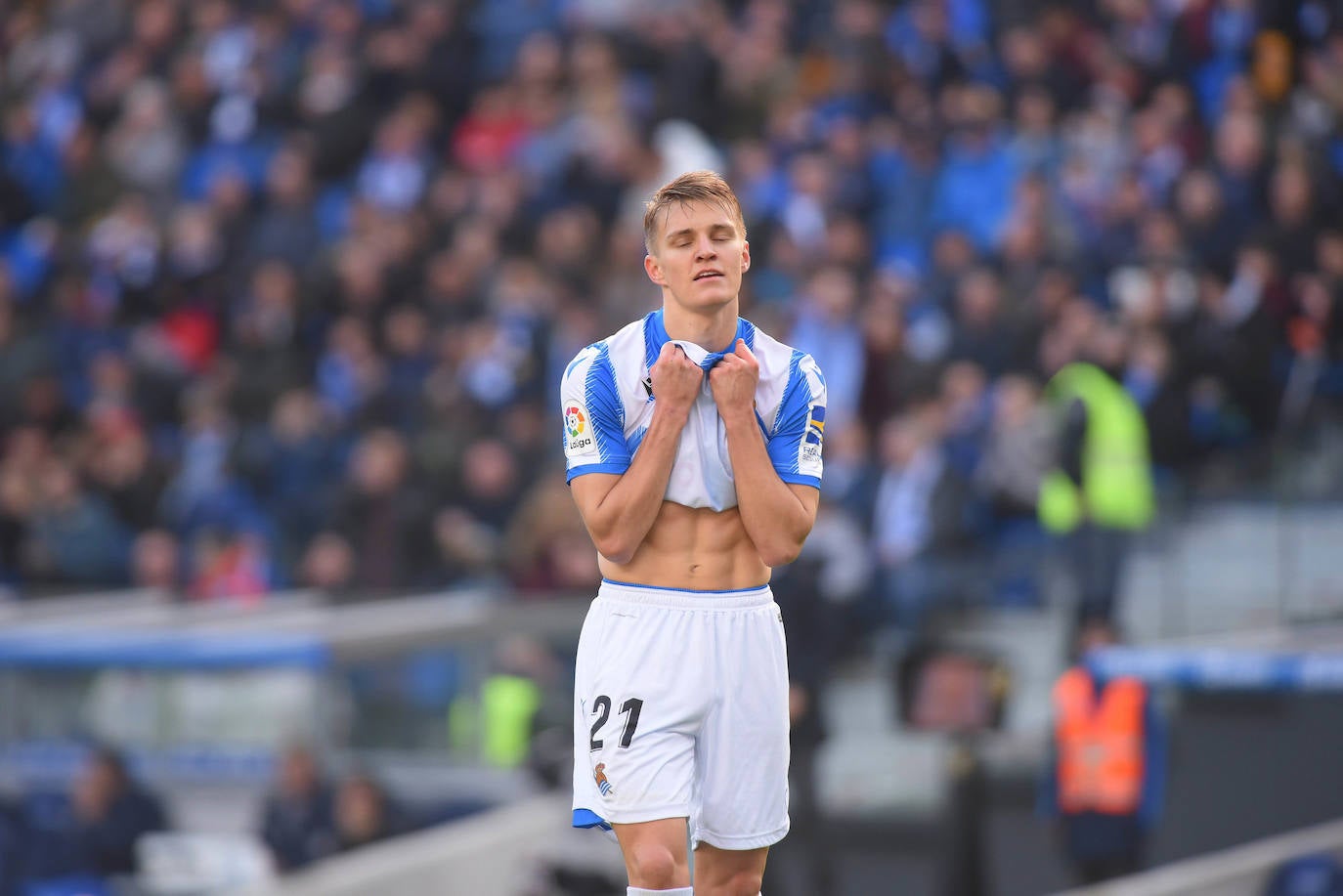 Willian José ha adelantado a la Real en el marcador al descanso, pero el Villarreal ha remontado con los goles de Trigueros de penalti, y Cazorla tras la revisión del VAR