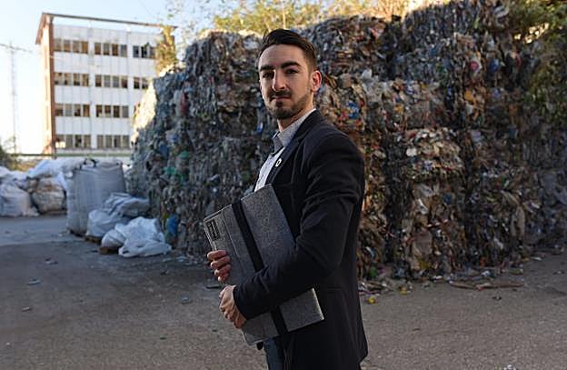 David Zabala fundó hace menos de un año Ekomodo, que surgió de EkoREC, donde trabajaba.