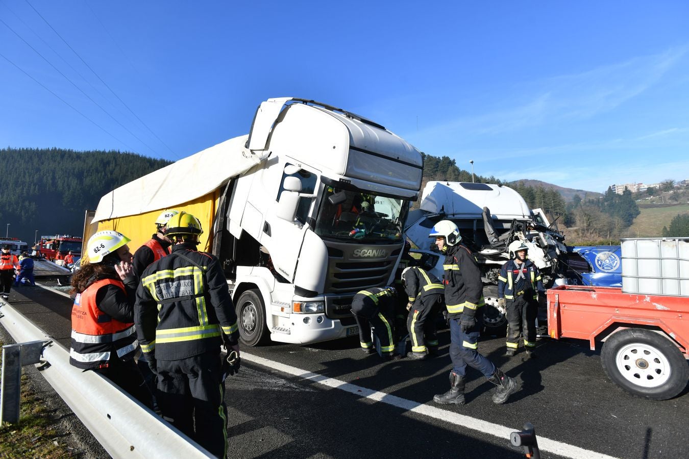 Como consecuencia del accidente, diez personas han resultado heridas, dos de ellas en estado muy grave