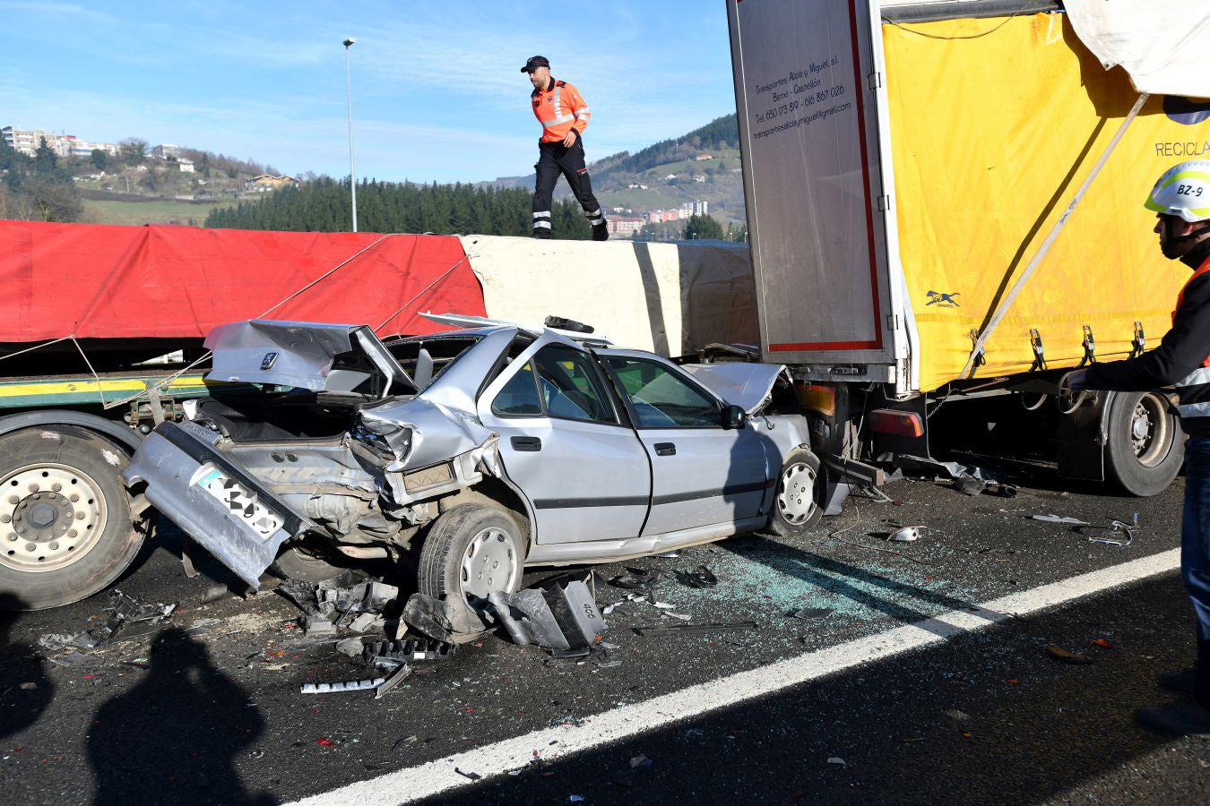 Como consecuencia del accidente, diez personas han resultado heridas, dos de ellas en estado muy grave