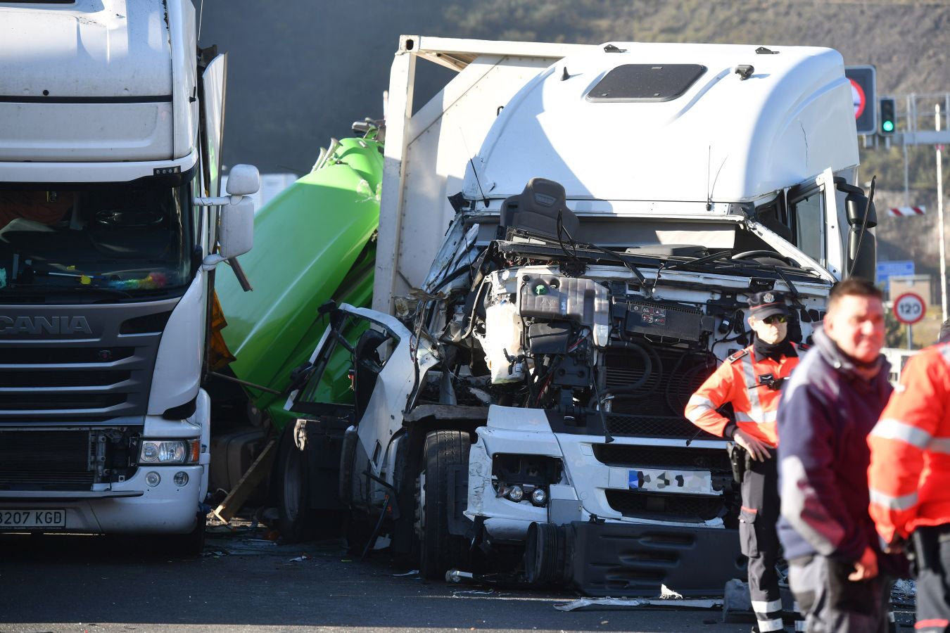 Como consecuencia del accidente, diez personas han resultado heridas, dos de ellas en estado muy grave