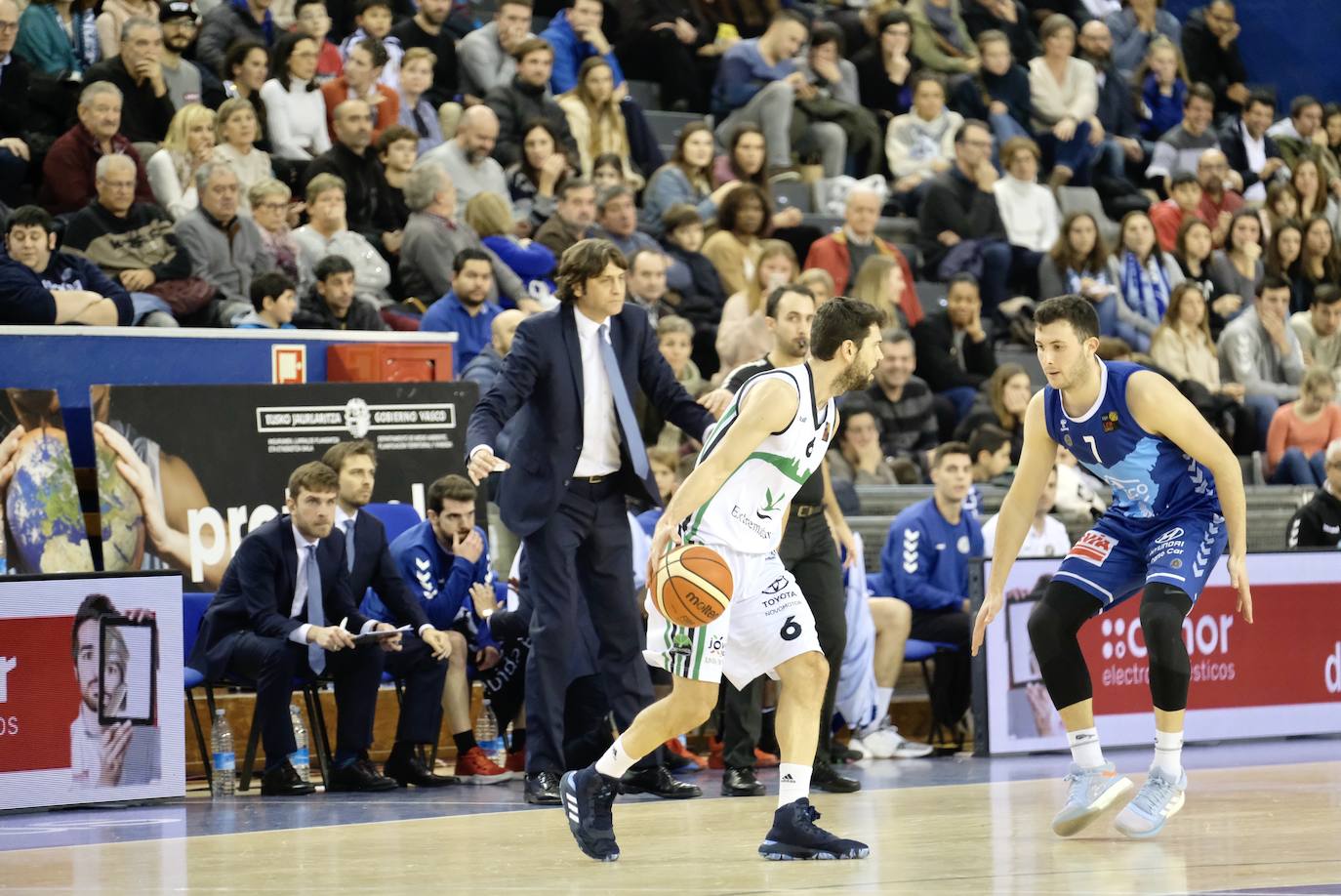 El Delteco Gipuzkoa Basket estrenó este viernes el año en San Sebastián con una victoria ante el Cáceres (72-64).