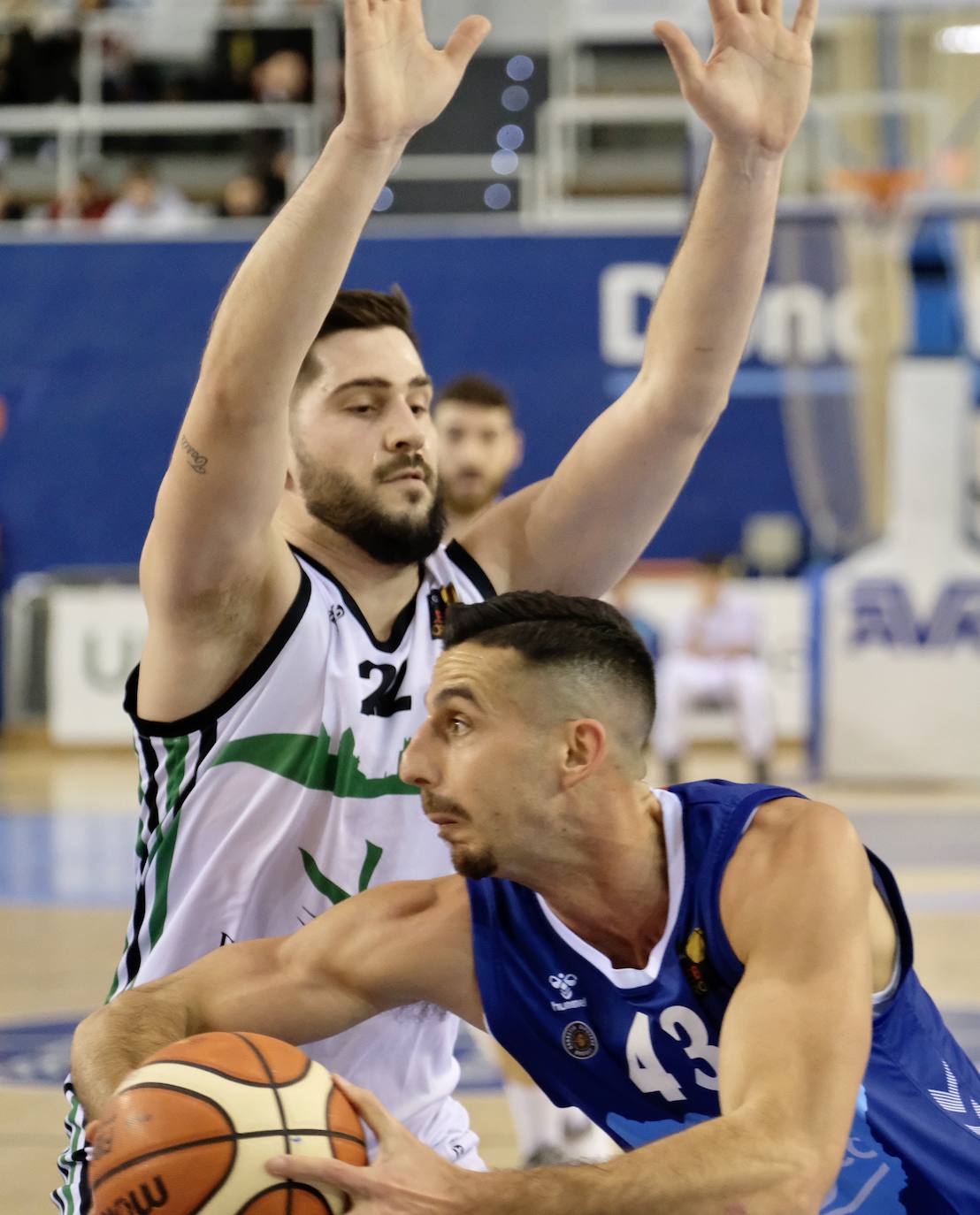 El Delteco Gipuzkoa Basket estrenó este viernes el año en San Sebastián con una victoria ante el Cáceres (72-64).