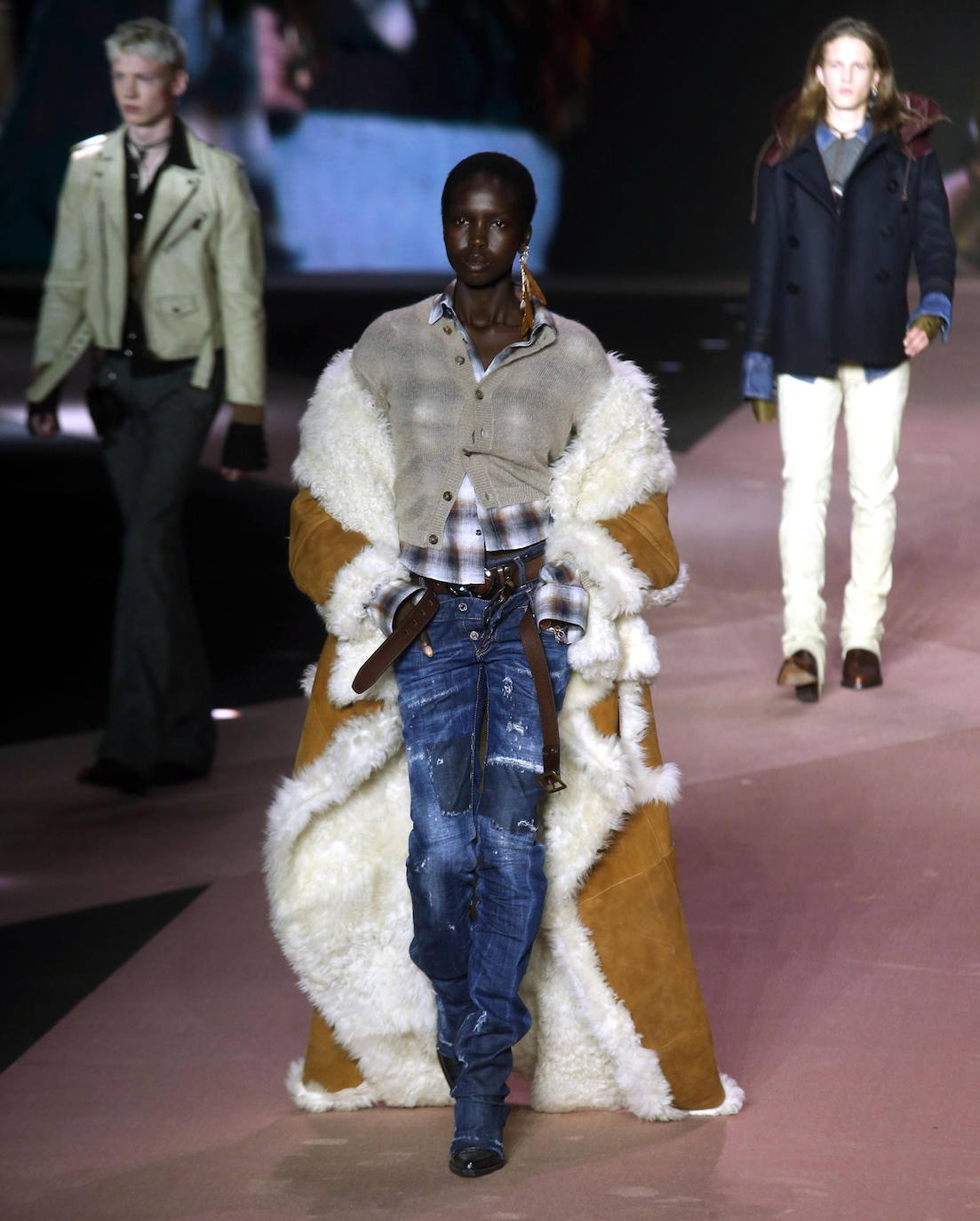 Estos días se celebra la Semana de la Moda de MIlán, con las propuestas más atrevidas de diseñadores de hoy y ayer.