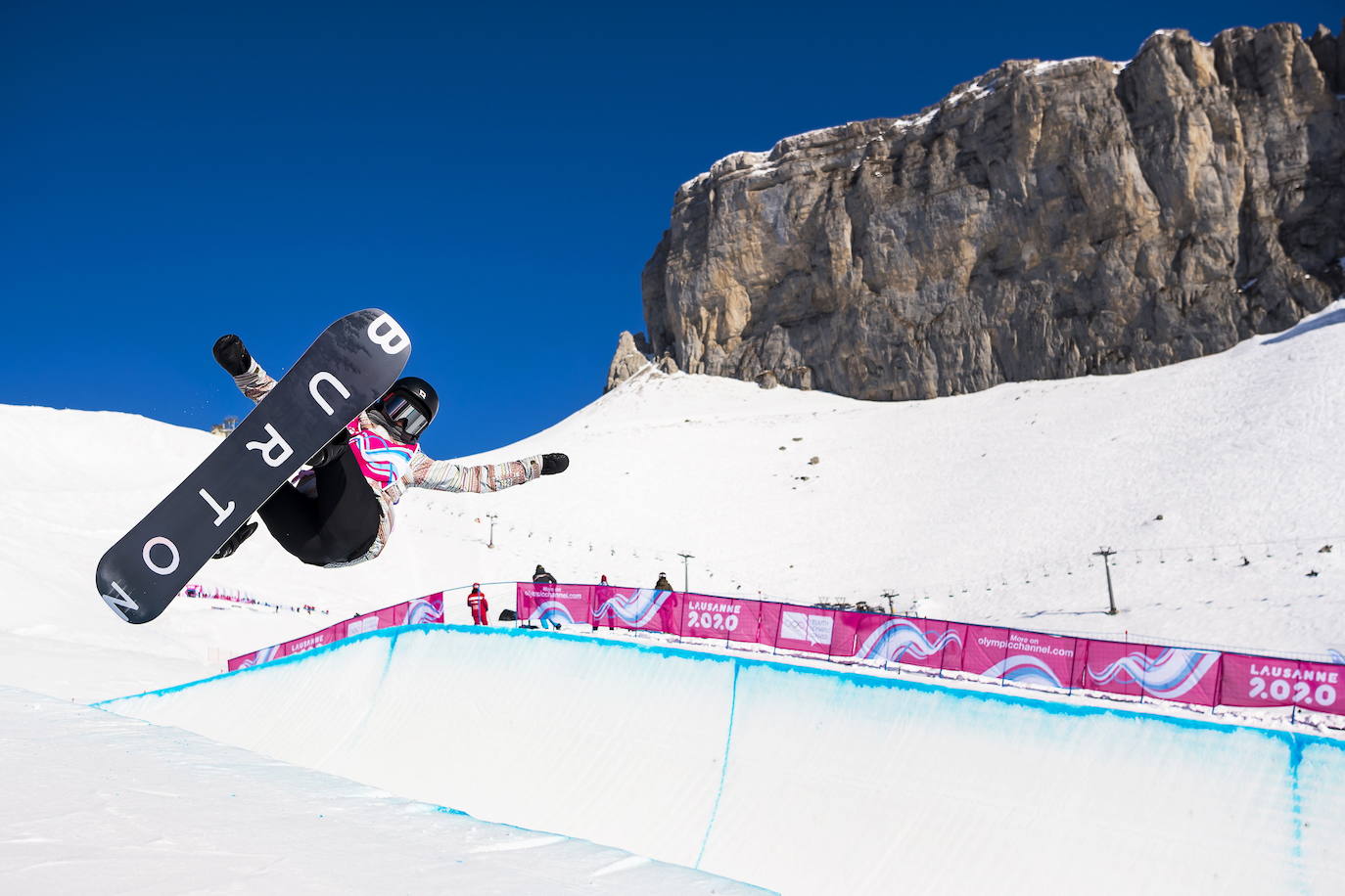 Esta semana se ha disputado el snowboard cross de los Juegos Olímpicos de la Juventud de Invierno de Lausana 2020, que ha ofrecido espectaculares imágenes.