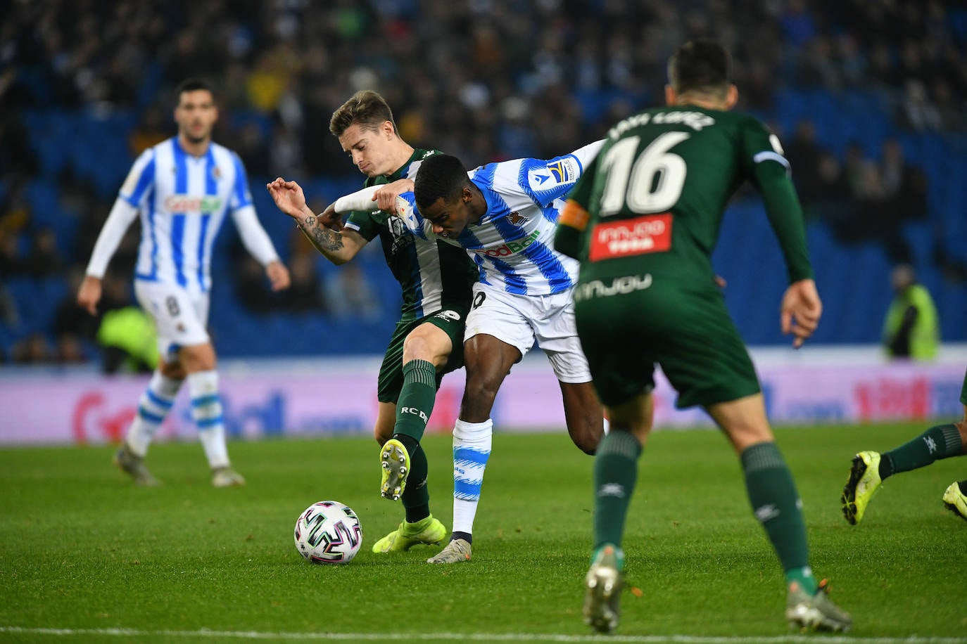 Buen ambiente en la eliminatoria copera que ha enfrentado a los realistas contra el Espanyol