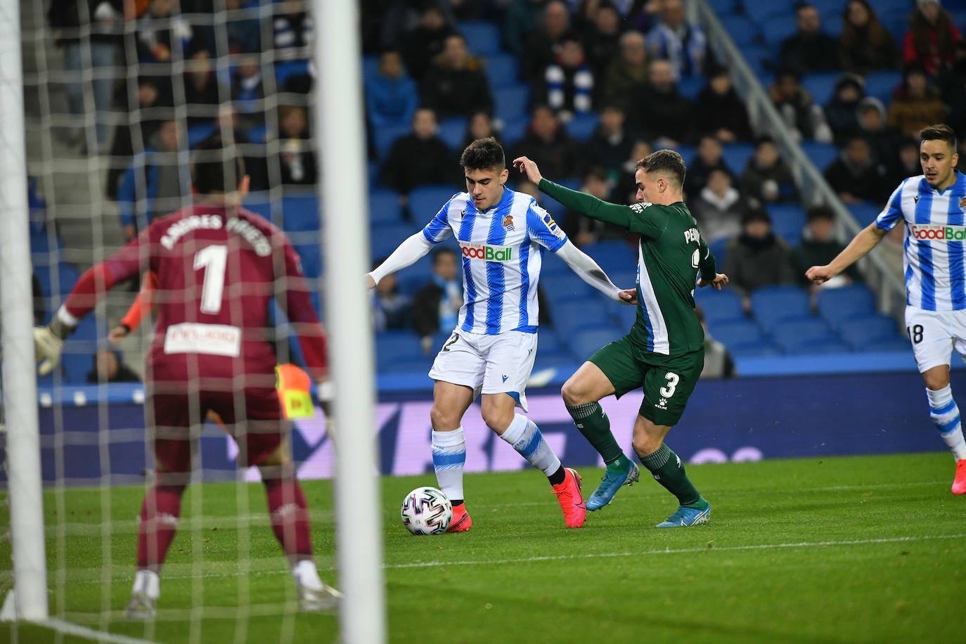 Buen ambiente en la eliminatoria copera que ha enfrentado a los realistas contra el Espanyol